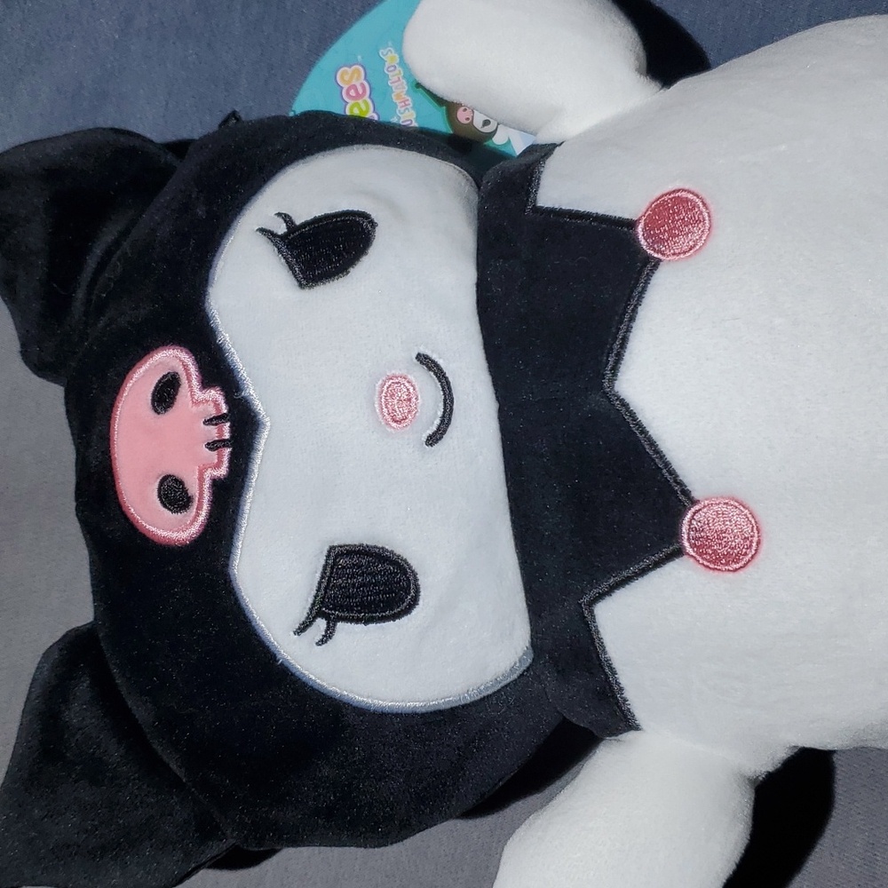 Hug Mees Squishmallow - Picture 3 of 6